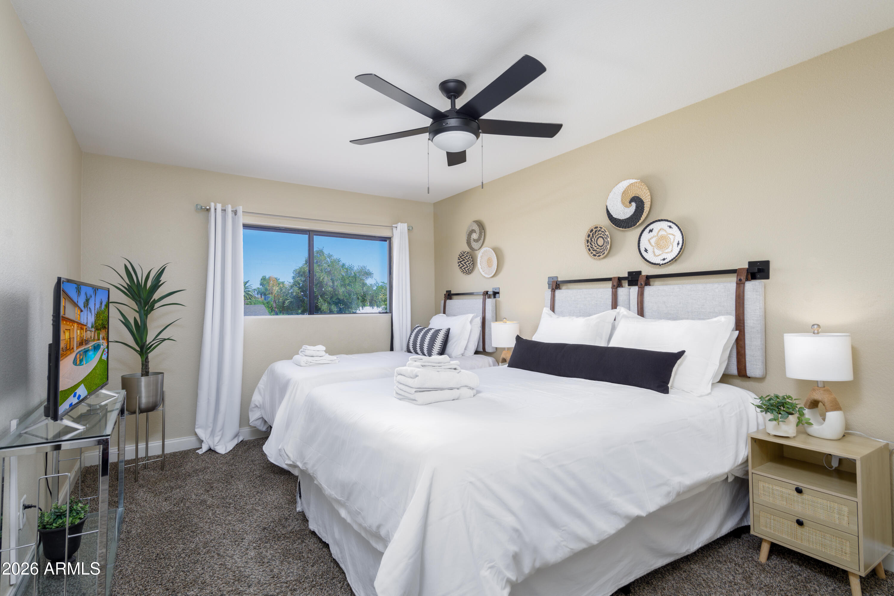 6709 E SANDRA Terrace