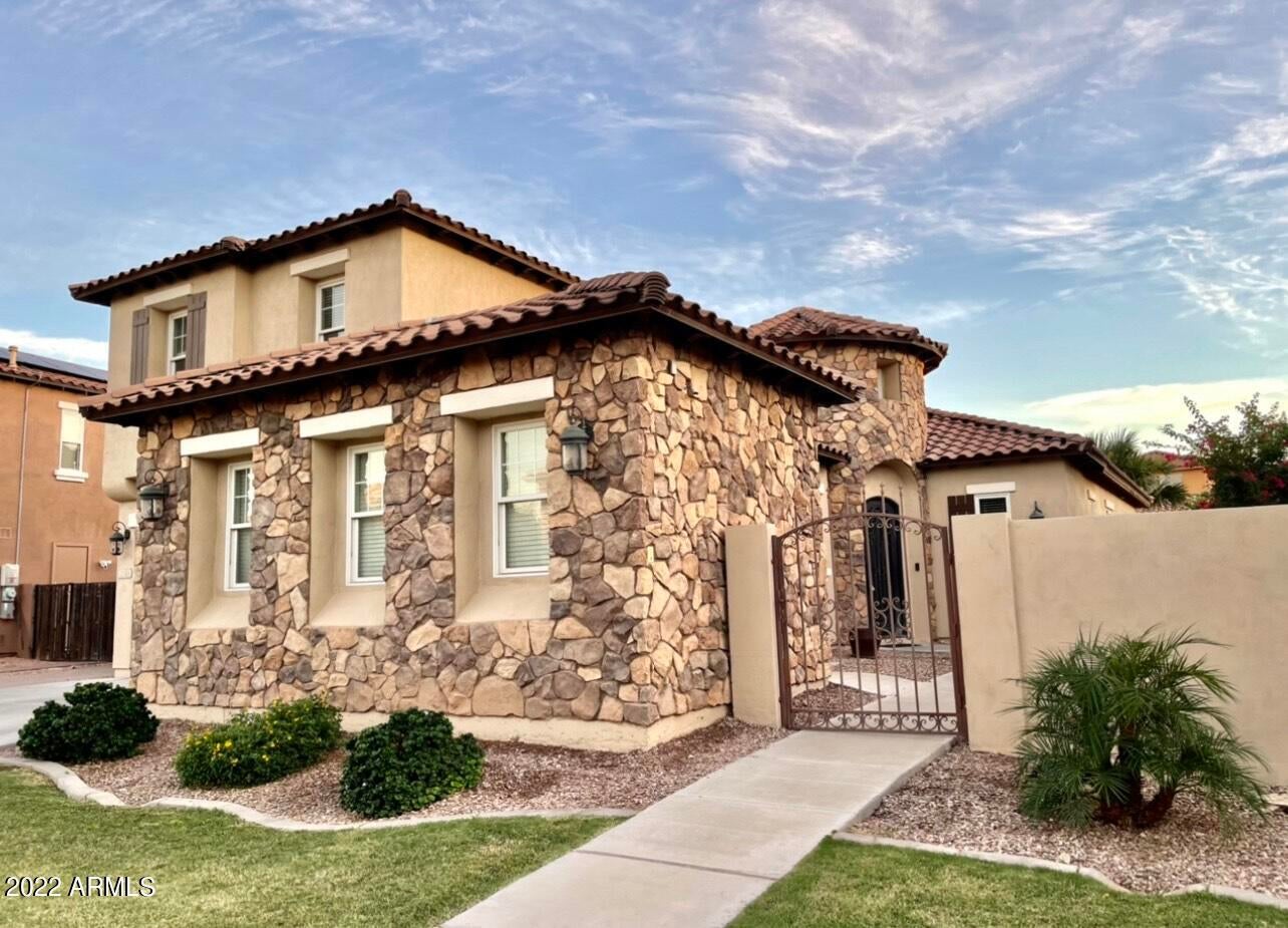 2289 E ASTER Drive
