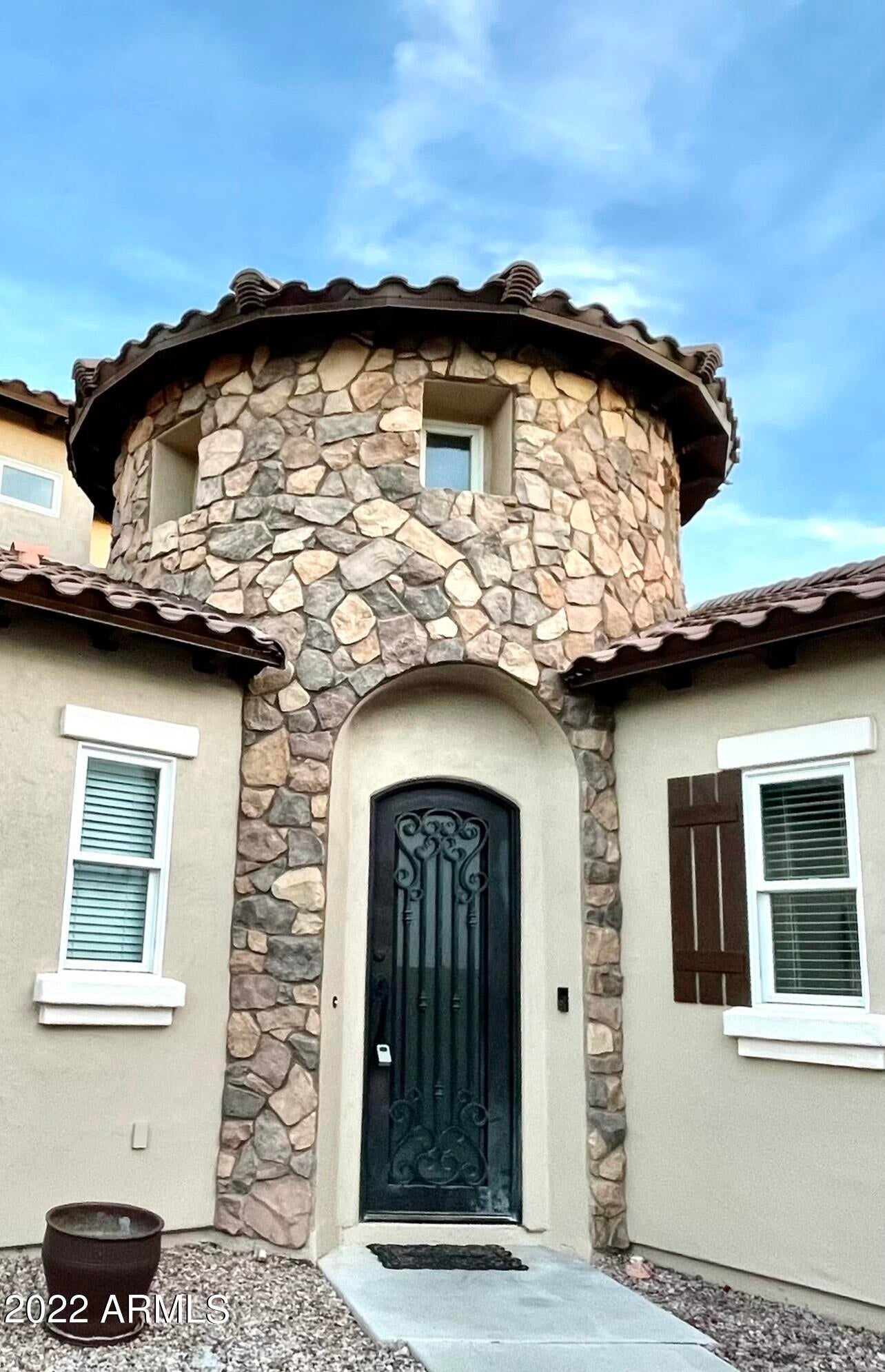 2289 E ASTER Drive
