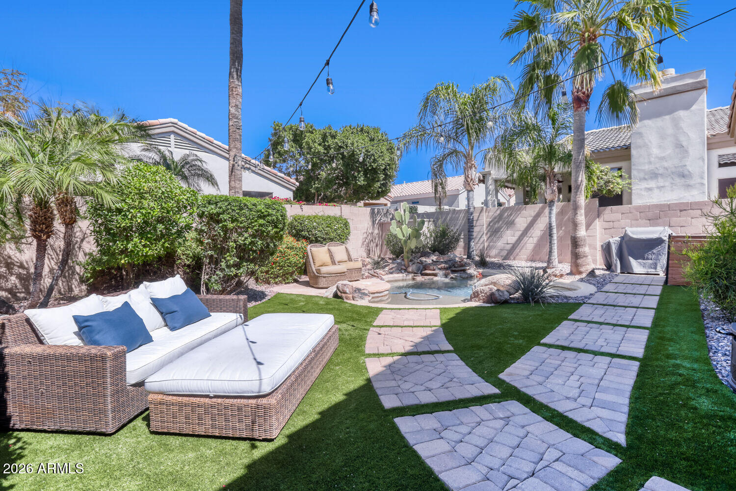 8854 E CALLE BUENA Vista