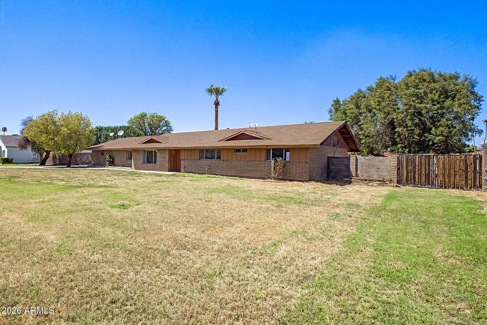5228 W MCNEIL Street