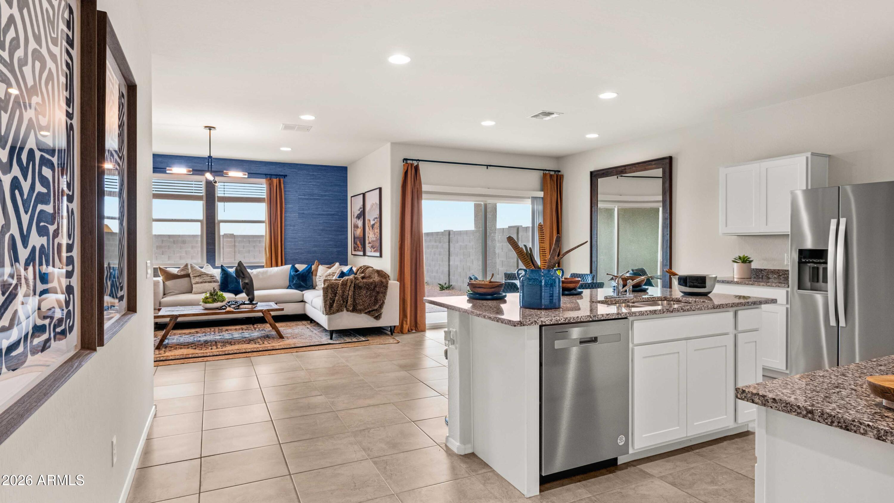 Properties 4 38215 W CAPRI Avenue