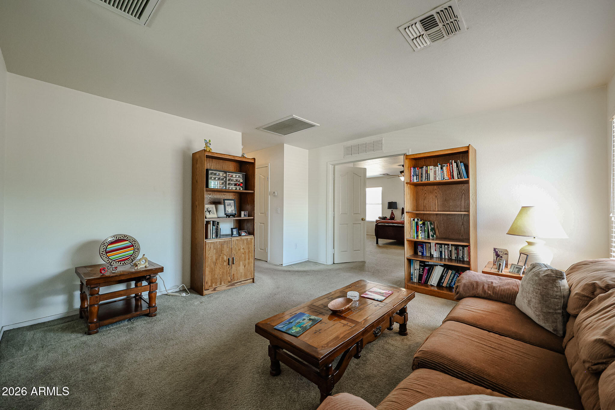 8512 E LINDNER Avenue