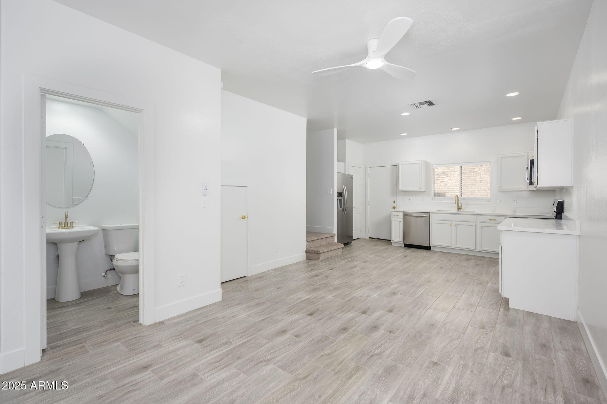 17610 N 17TH Place 2