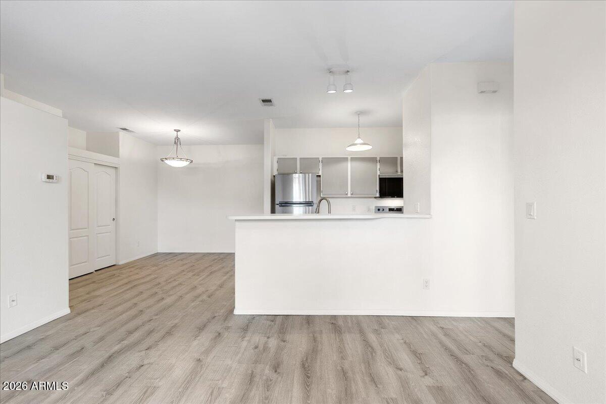 985 E MINGUS Avenue 314