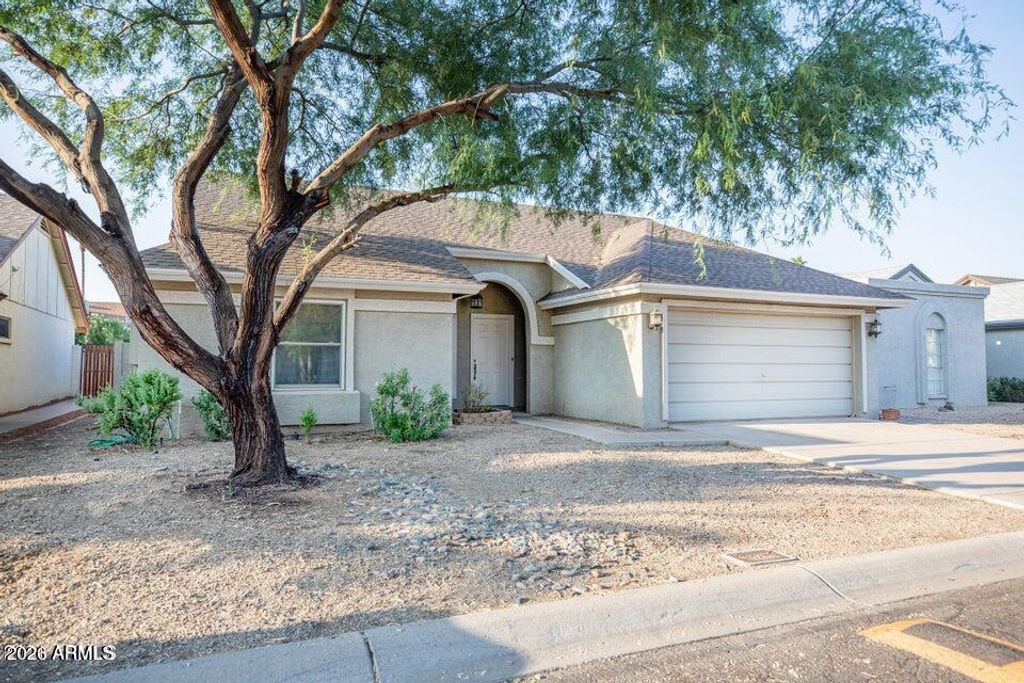 Photo of 10126 W Orange Drive W, Glendale, AZ 85307 (MLS # 6973907)