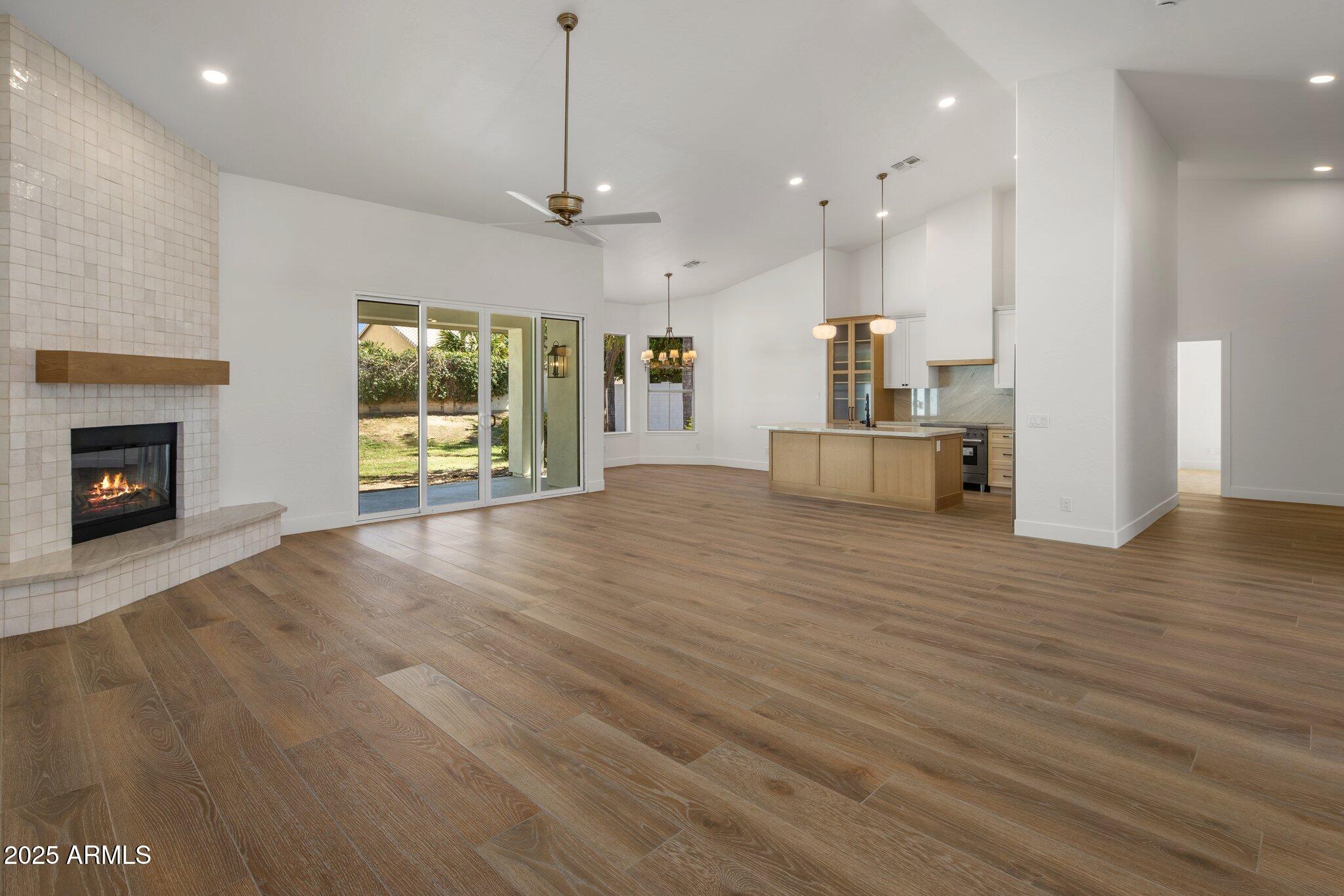 5520 E Muriel Drive