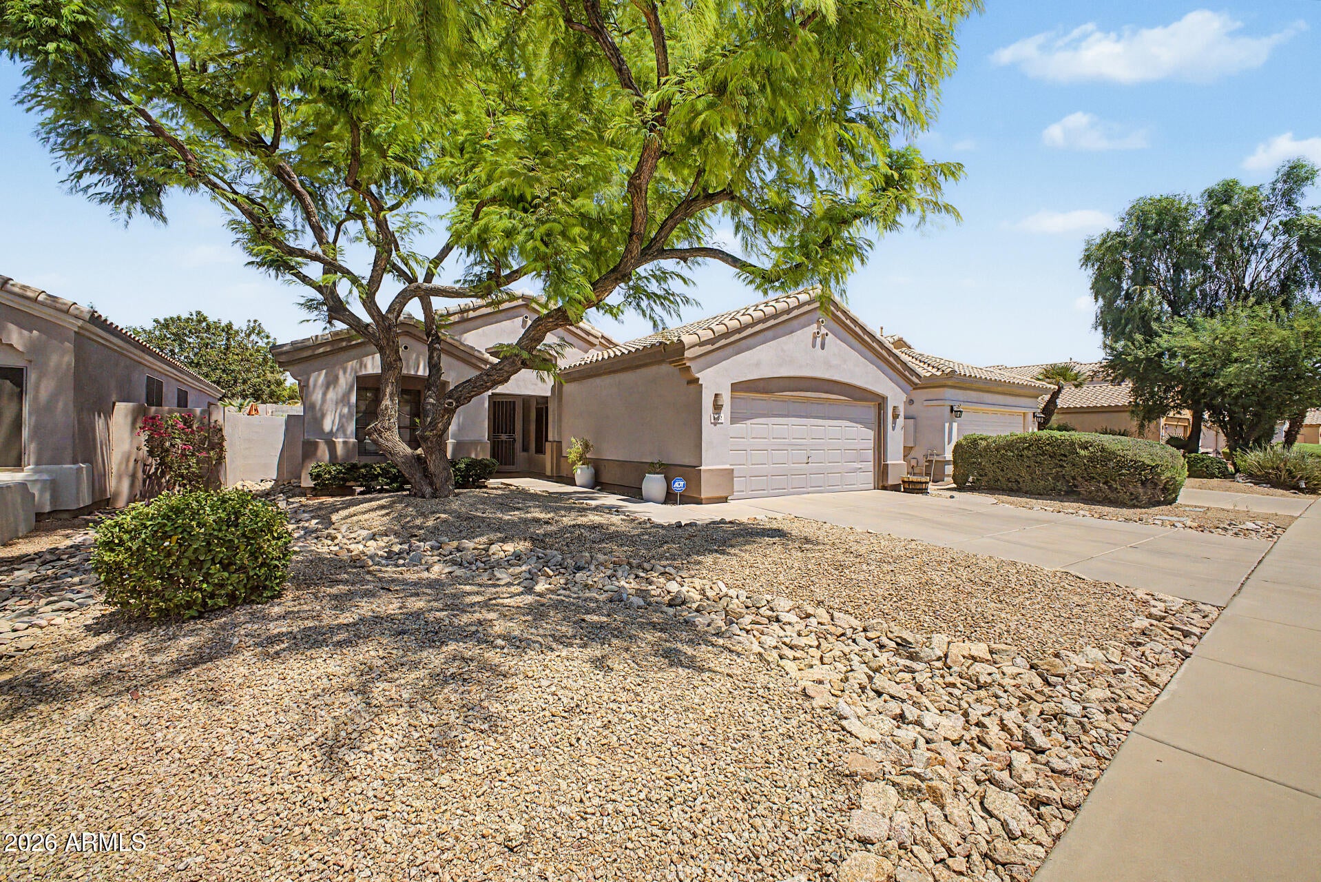 8102 E RITA Drive
