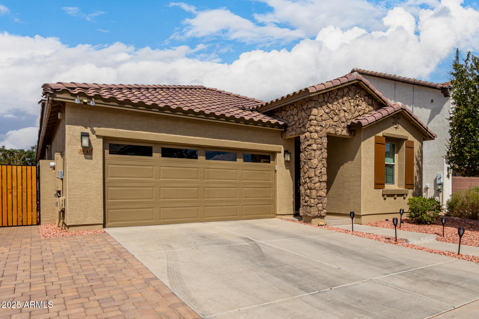 3440 N MAYFAIR Street