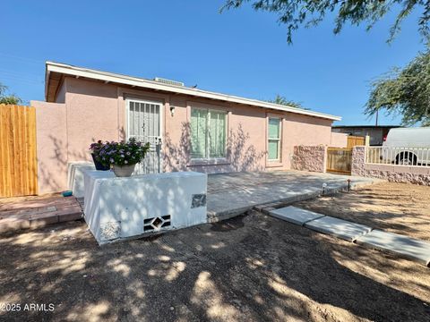 3946 W HOLLY Street Phoenix AZ 85009