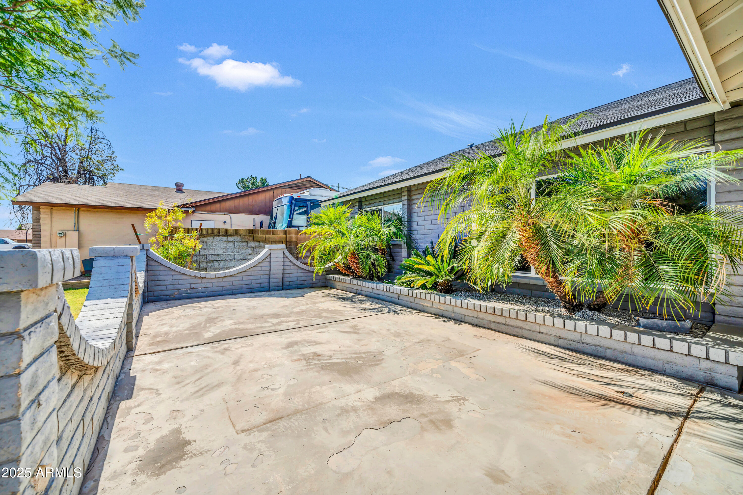 Homes 4 7413 W COLUMBINE Drive