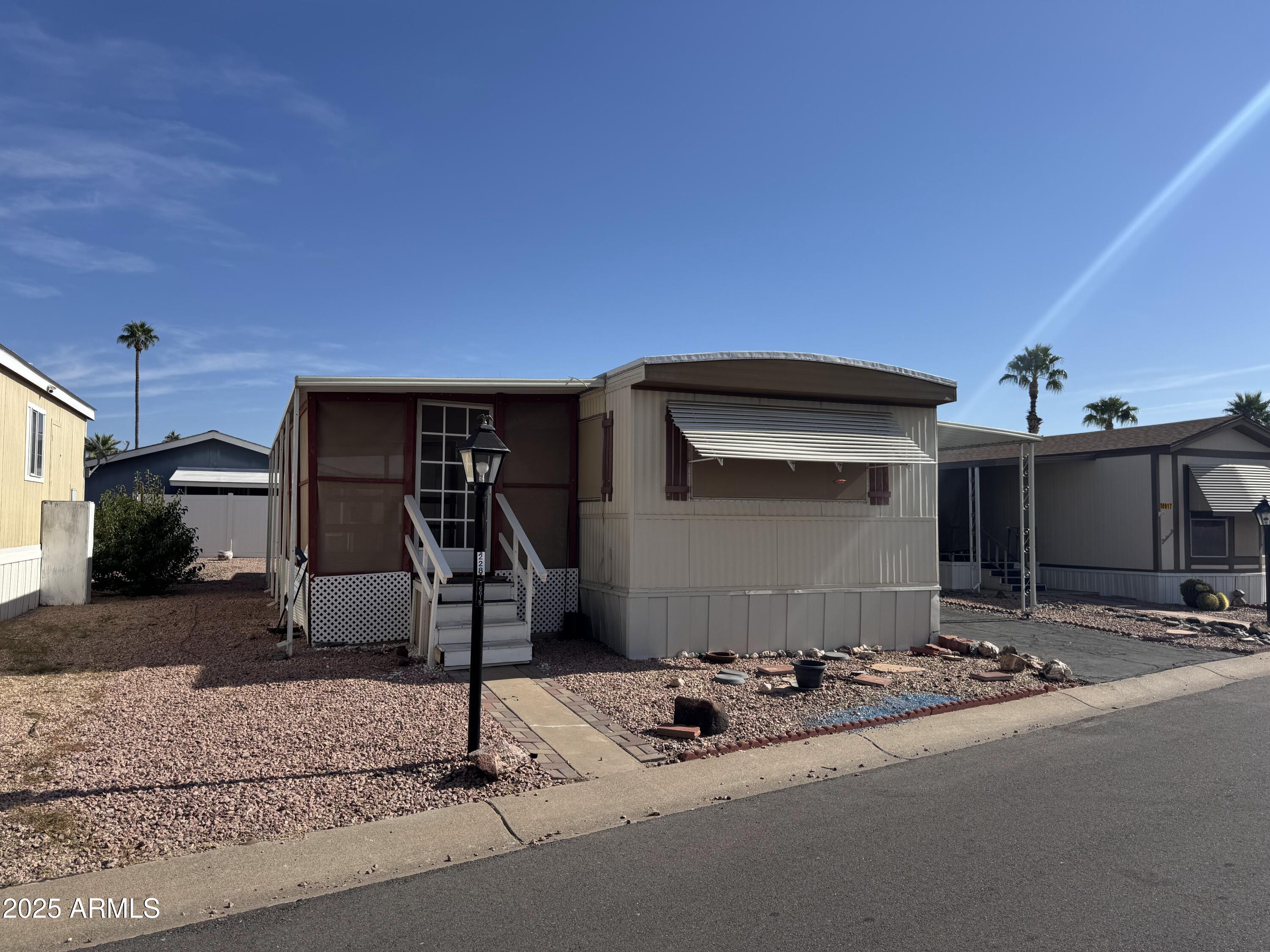 16619 N 3rd Avenue 228