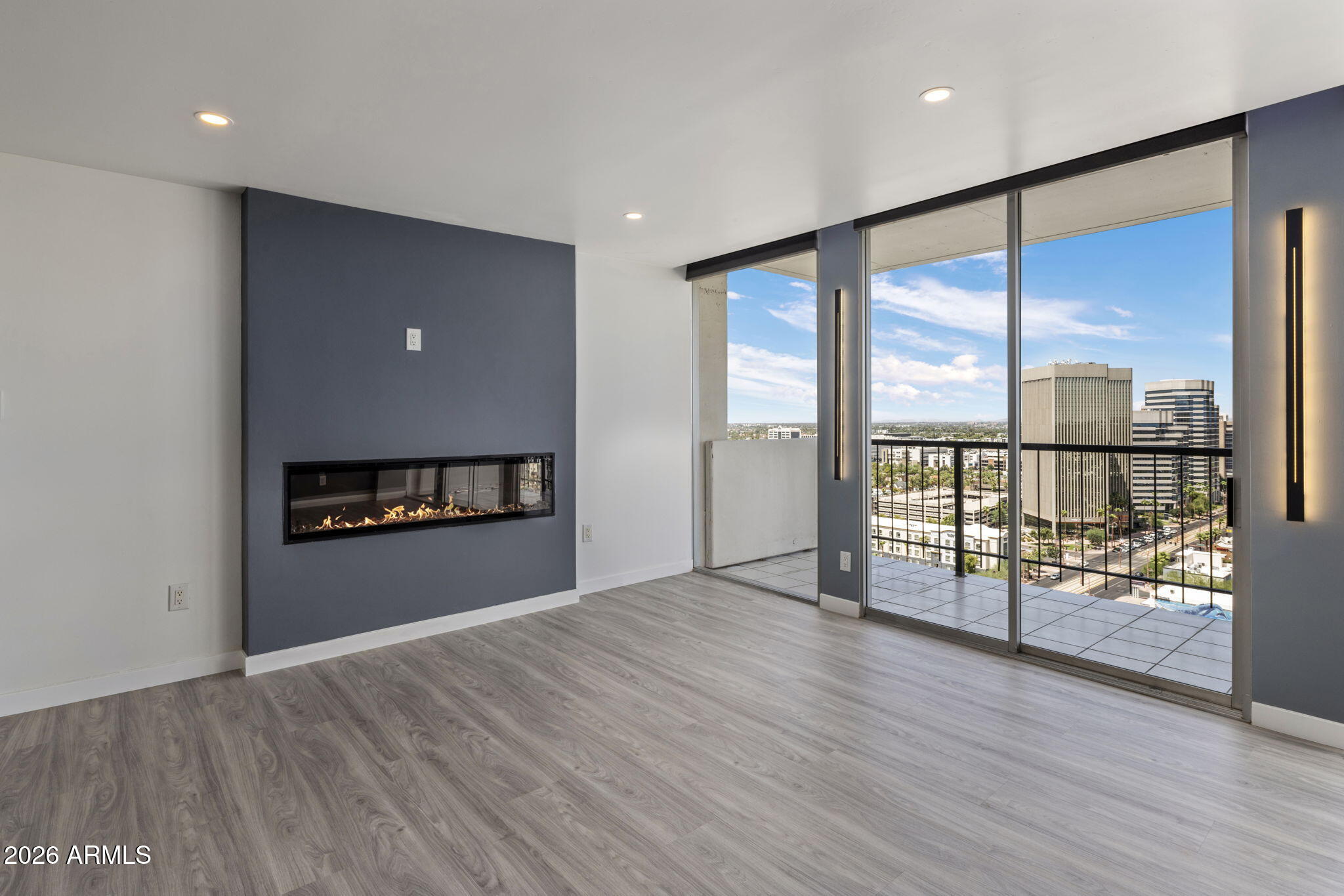 2323 N Central Avenue 2106