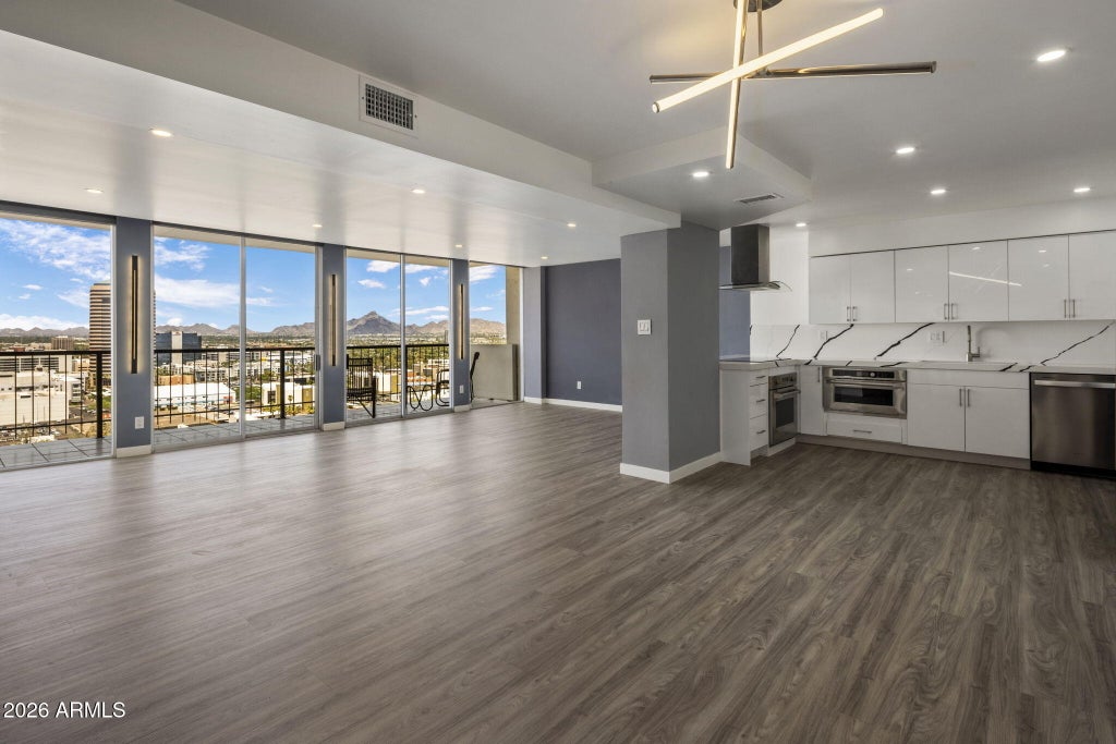 Photo of 2323 N Central Avenue #2106, Phoenix, AZ 85004 (MLS # 7071240)