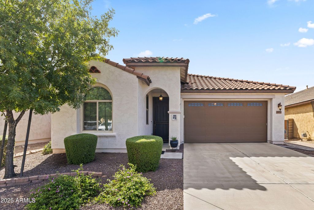 Photo of 26214 N 132nd Lane, Peoria, AZ 85383 (MLS # 6934136)