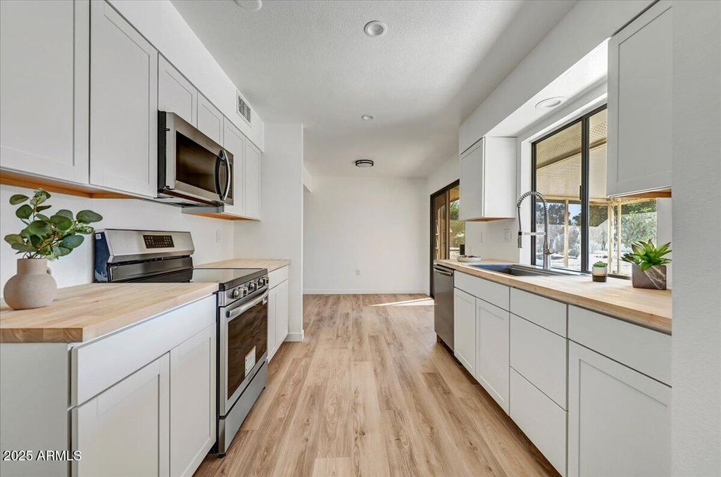 Photo of 9711 W Indian Hills Drive, Sun City, AZ 85351 (MLS # 6944836)