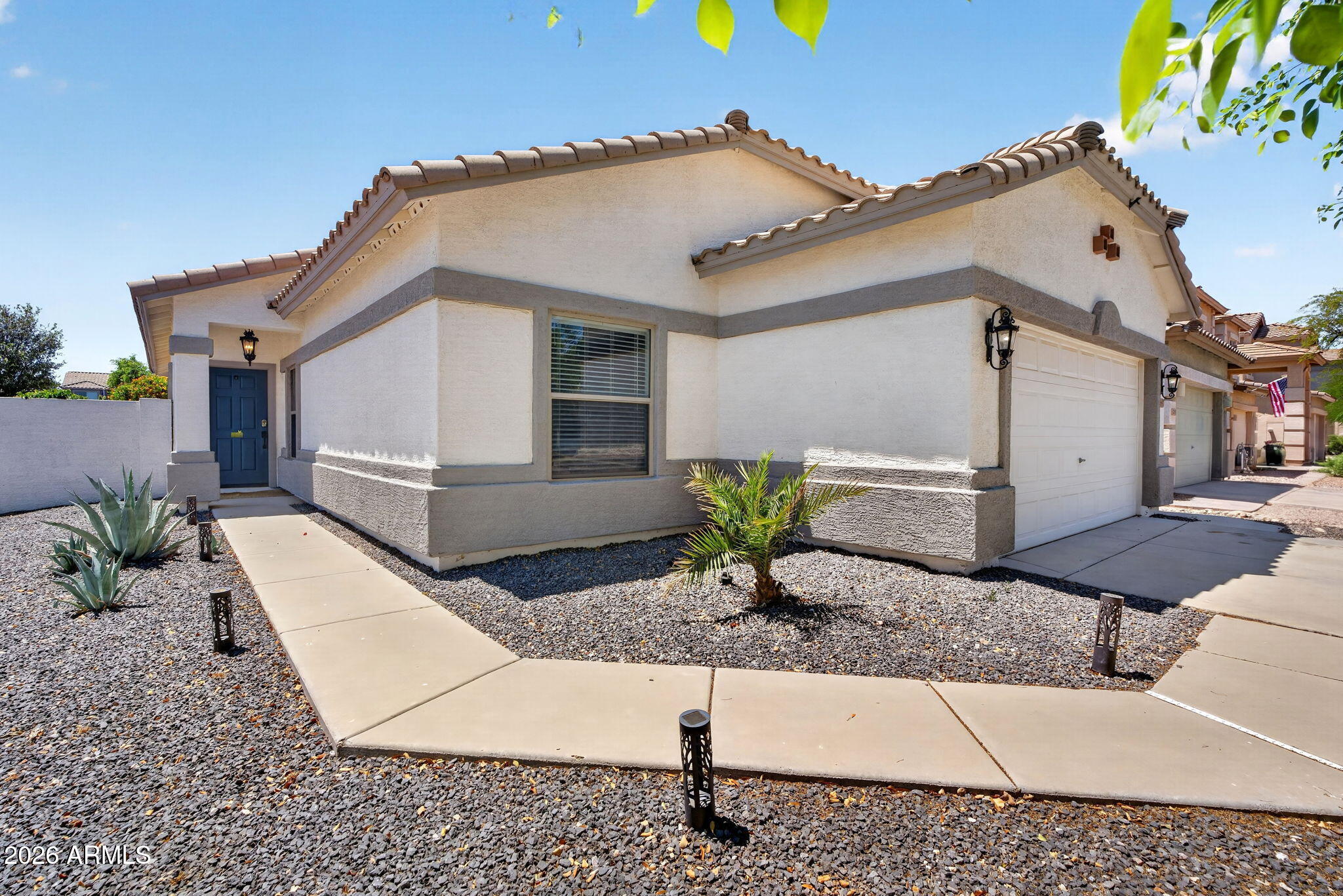697 W OAK TREE Lane