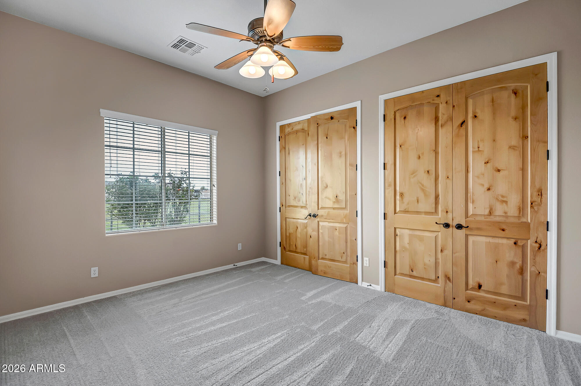 Horse Property deluxe on 2.33 acres - Residential