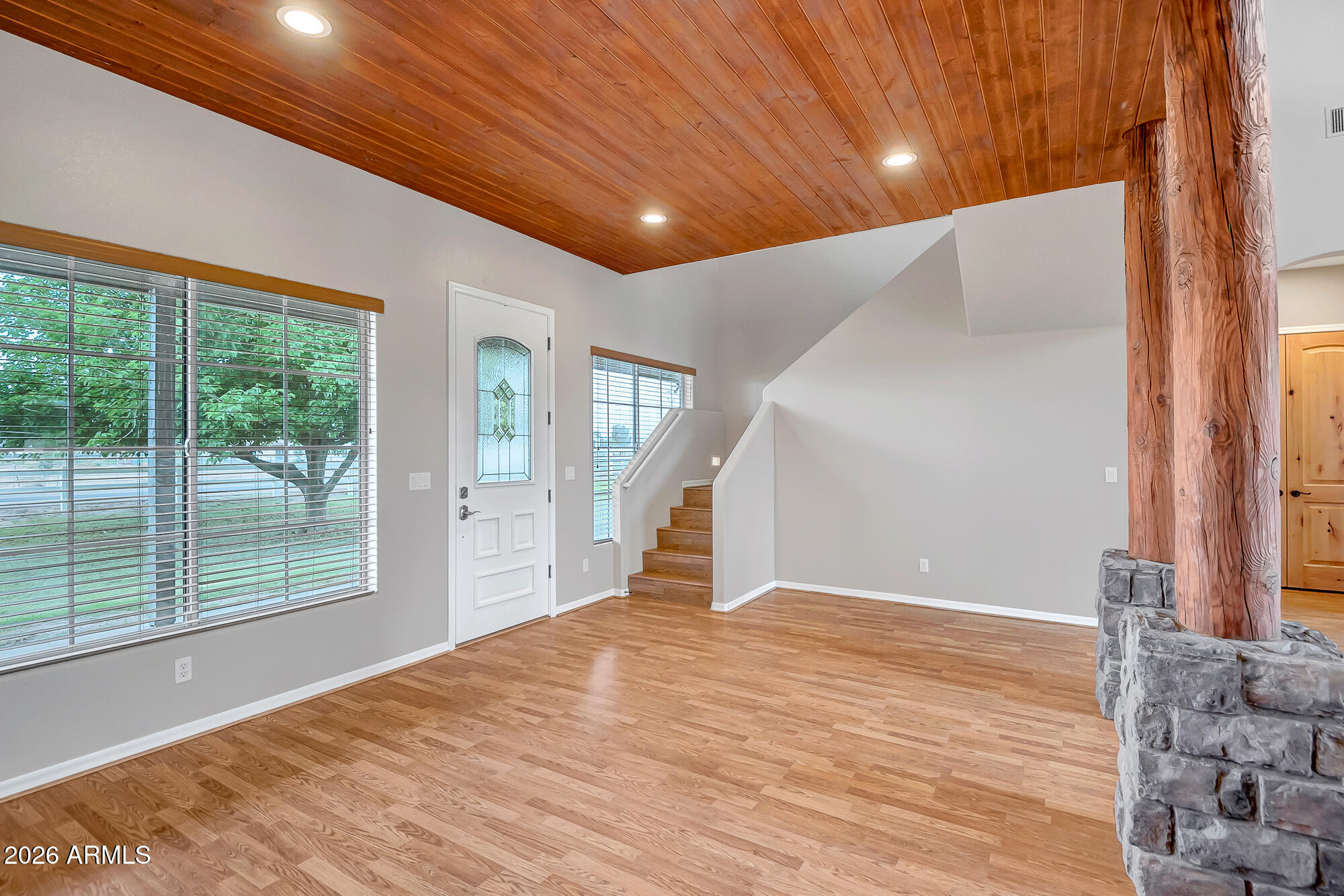 Horse Property deluxe on 2.33 acres - Residential