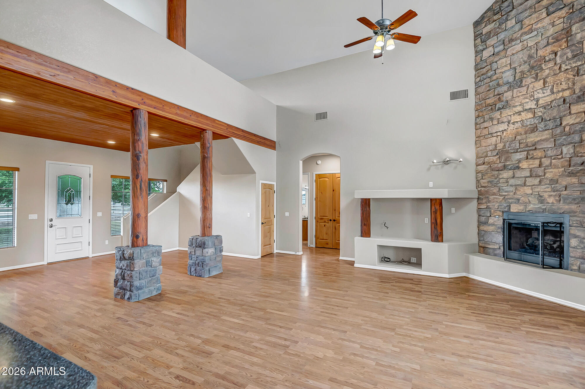 Horse Property deluxe on 2.33 acres - Residential