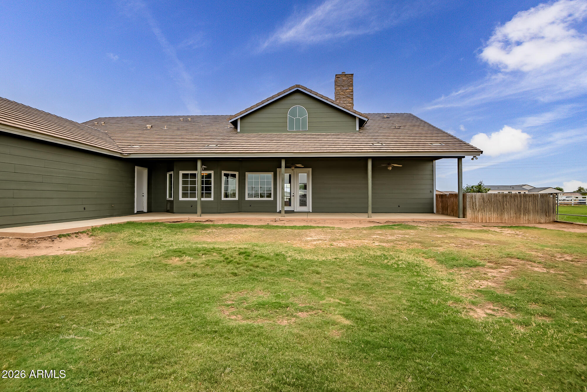 Horse Property deluxe on 2.33 acres - Residential