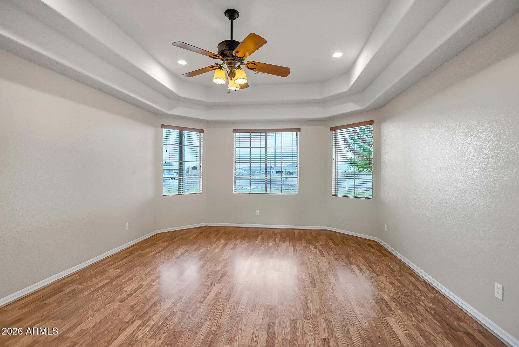 Horse Property deluxe on 2.33 acres - Residential