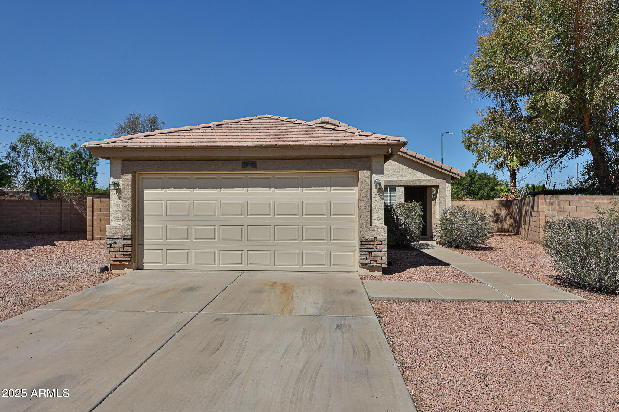 12117 N 127TH Drive