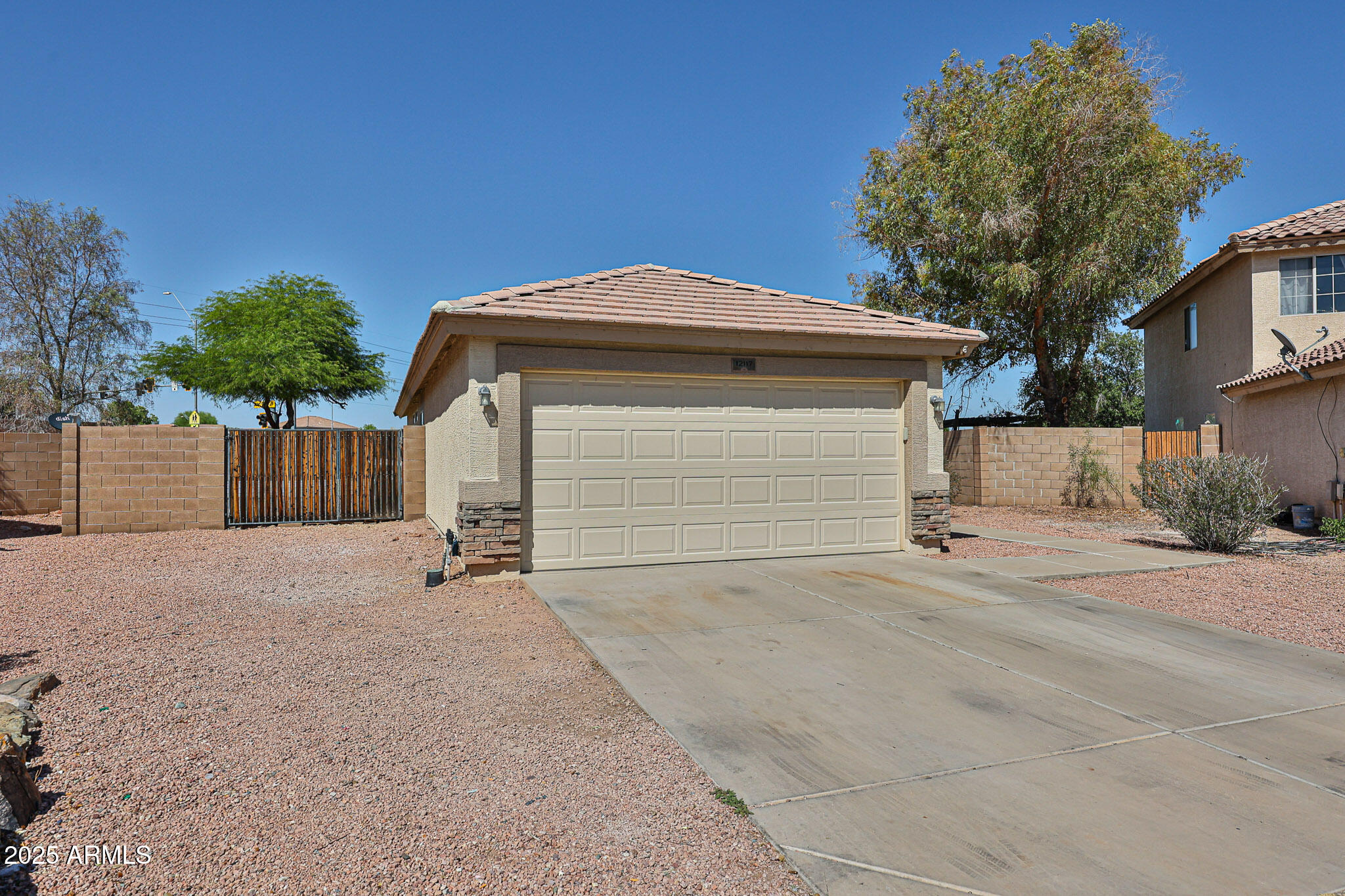 12117 N 127TH Drive