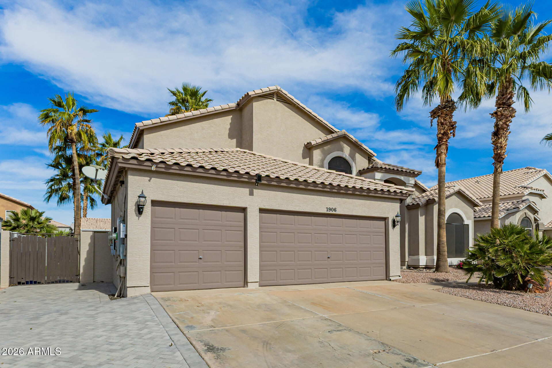 1906 W REDFIELD Road