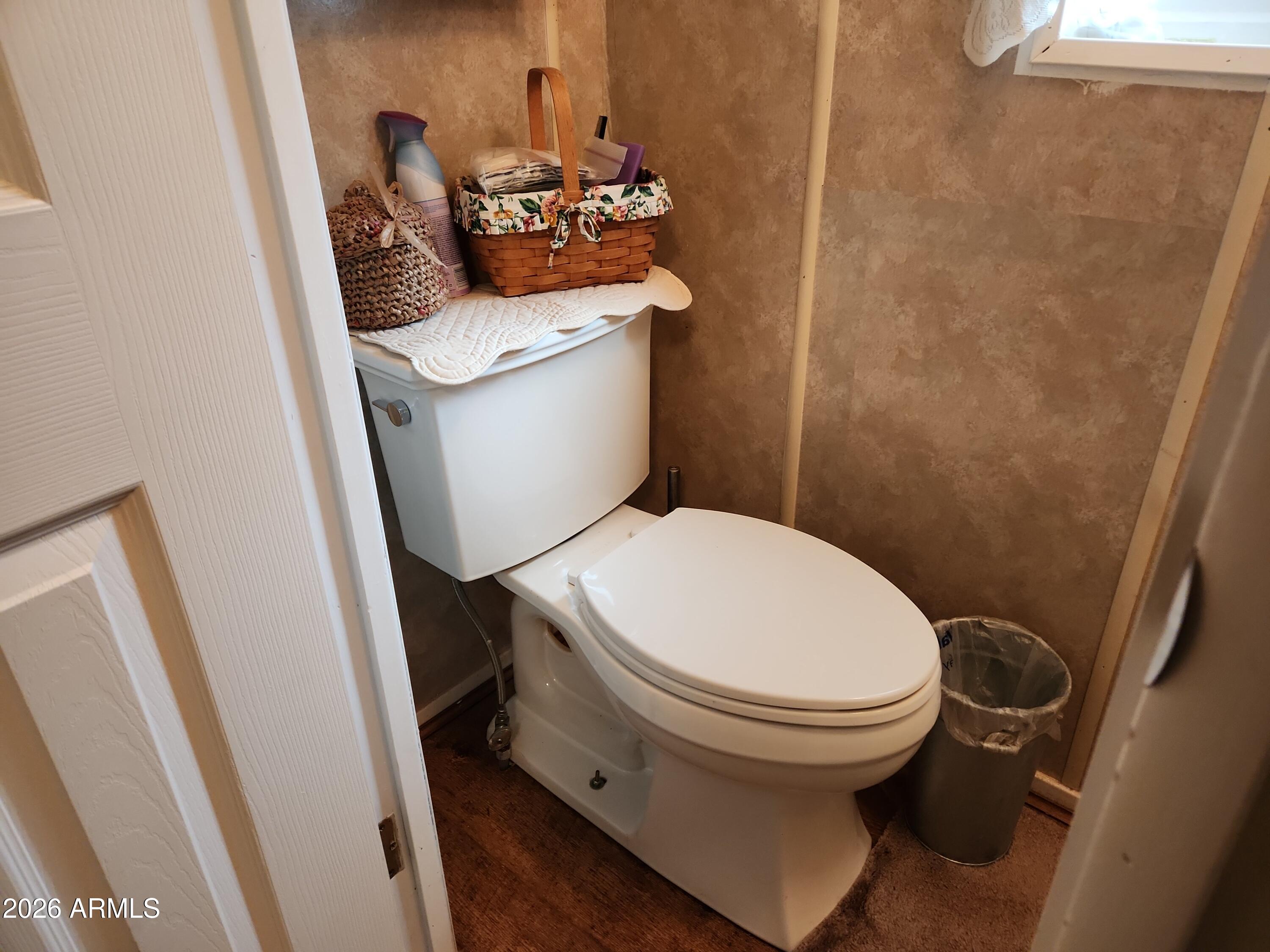 3860 S WHITE MOUNTAIN Road 87