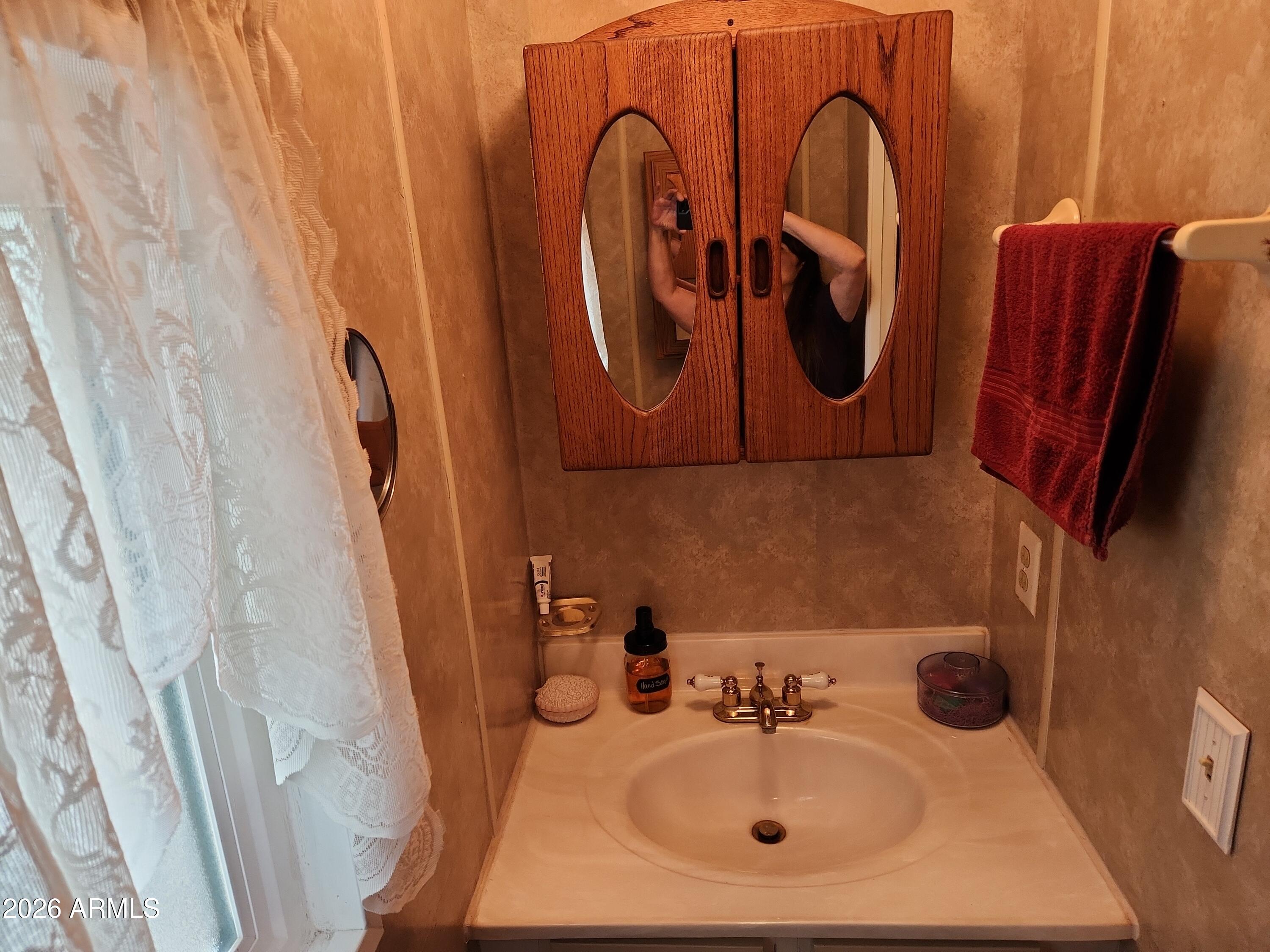 3860 S WHITE MOUNTAIN Road 87