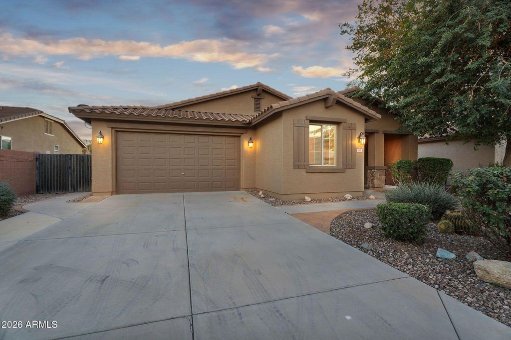 Photo of 139 W Leatherwood Avenue, Queen Creek, AZ 85140 (MLS # 6974081)