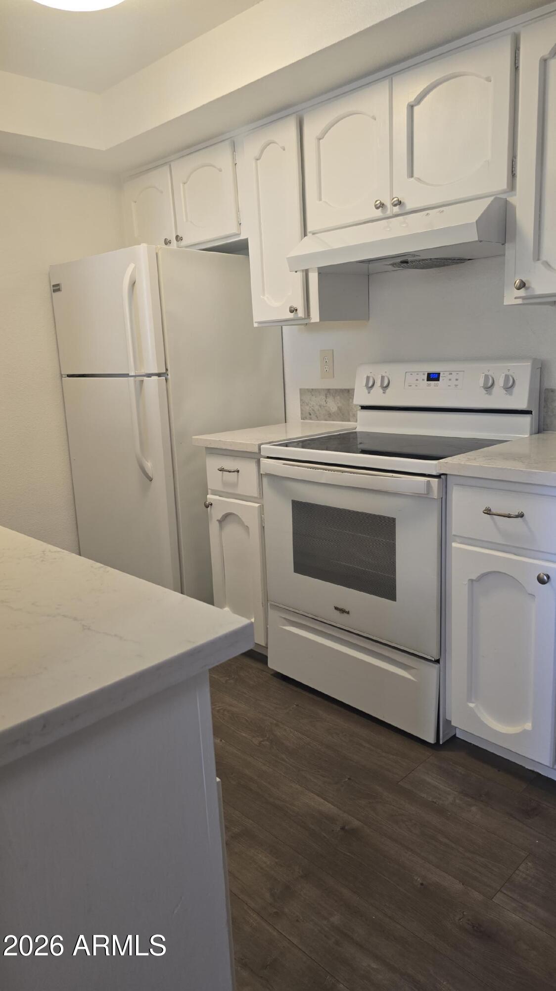 3131 W cochise Drive 122