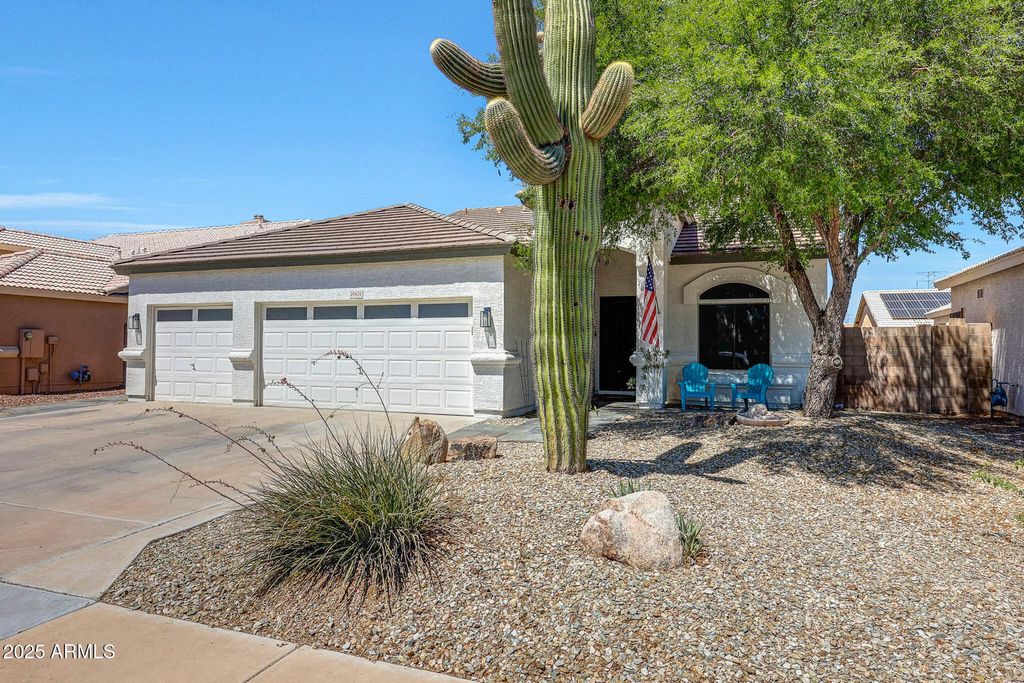 Photo of 24424 N 38th Drive, Glendale, AZ 85310 (MLS # 6921832)