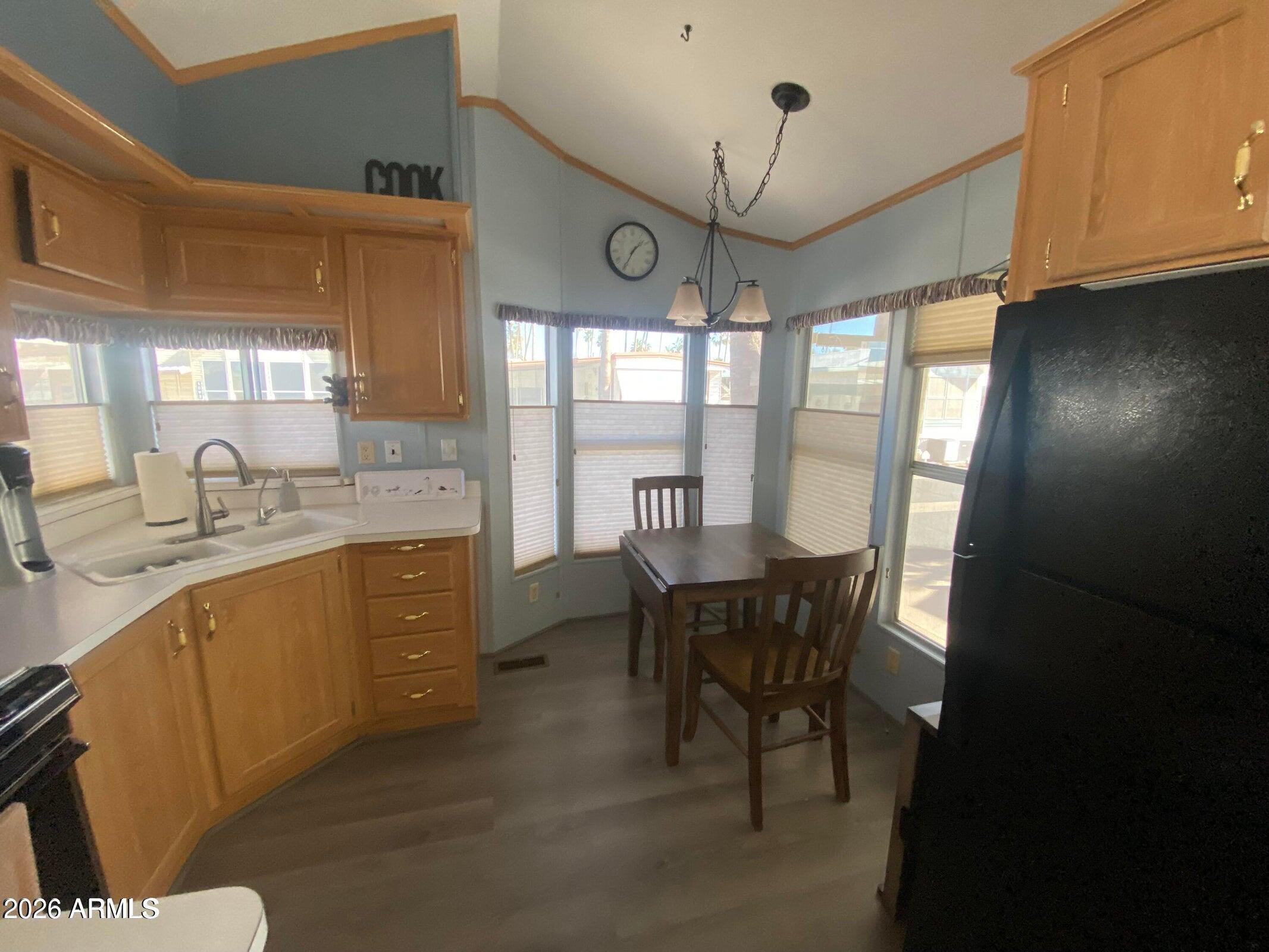 1087 S SHOSHONE Drive 87