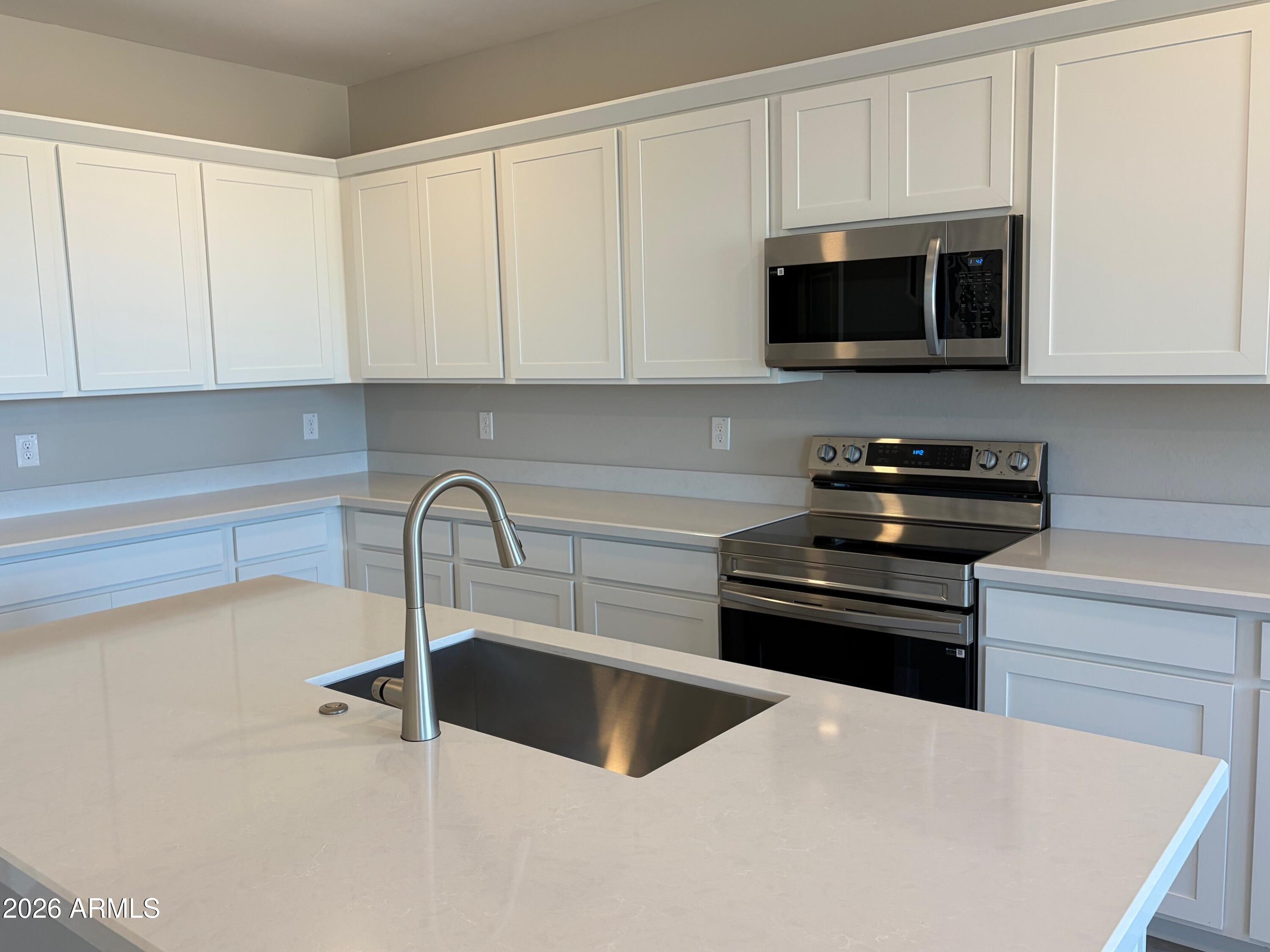 7300 E HACKAMORE Lane S