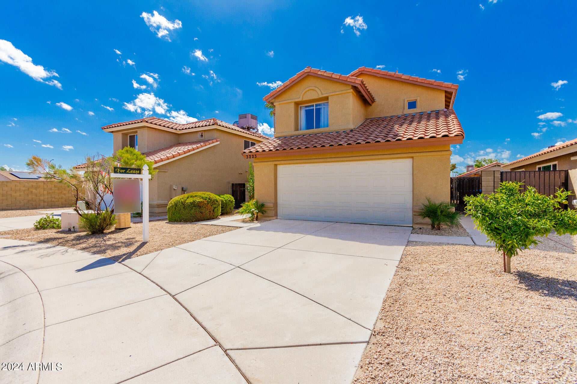 3223 E POINSETTIA Drive