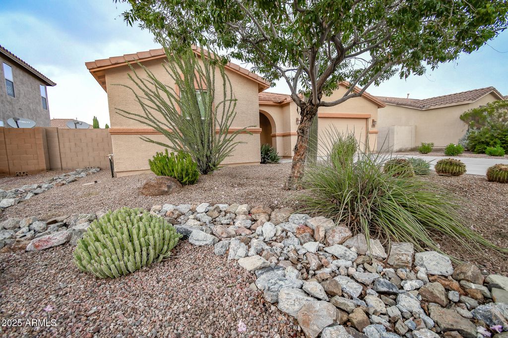 Photo of 2418 W Angel Way, San Tan Valley, AZ 85144 (MLS # 6992225)