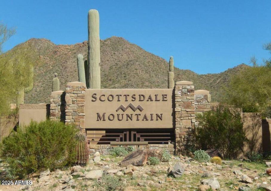 SCOTTSDALE MOUNTAIN - Residential