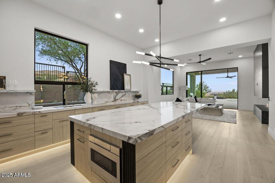 SCOTTSDALE MOUNTAIN - Residential