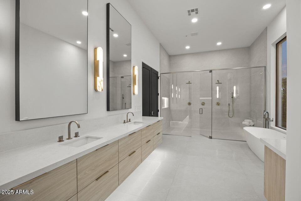 SCOTTSDALE MOUNTAIN - Residential