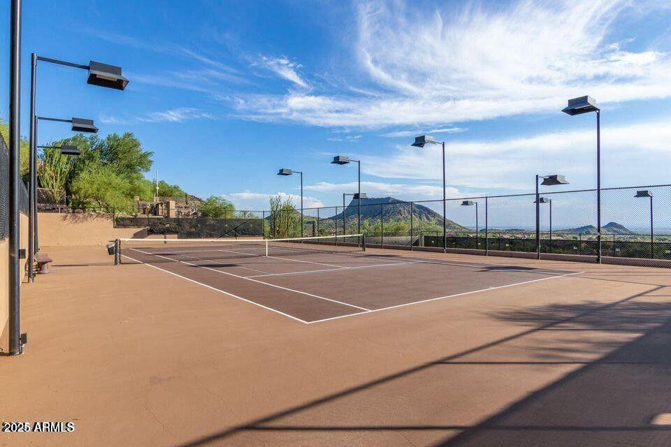 SCOTTSDALE MOUNTAIN - Residential