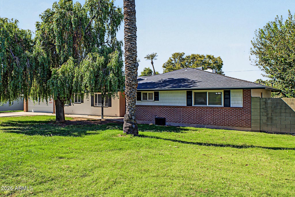 Photo of 7710 N 7th Avenue, Phoenix, AZ 85021 (MLS # 7095075)