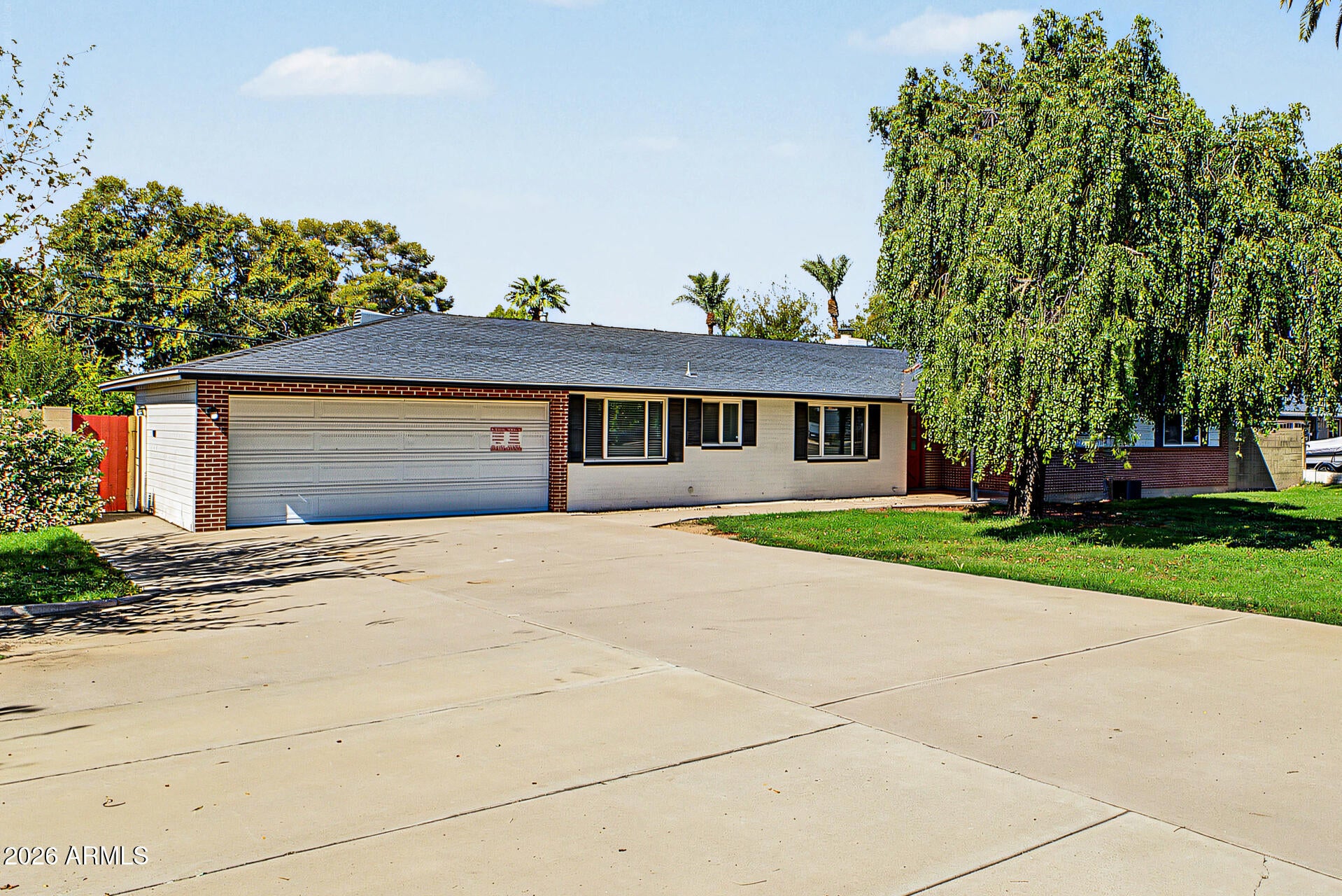 7710 N 7TH Avenue