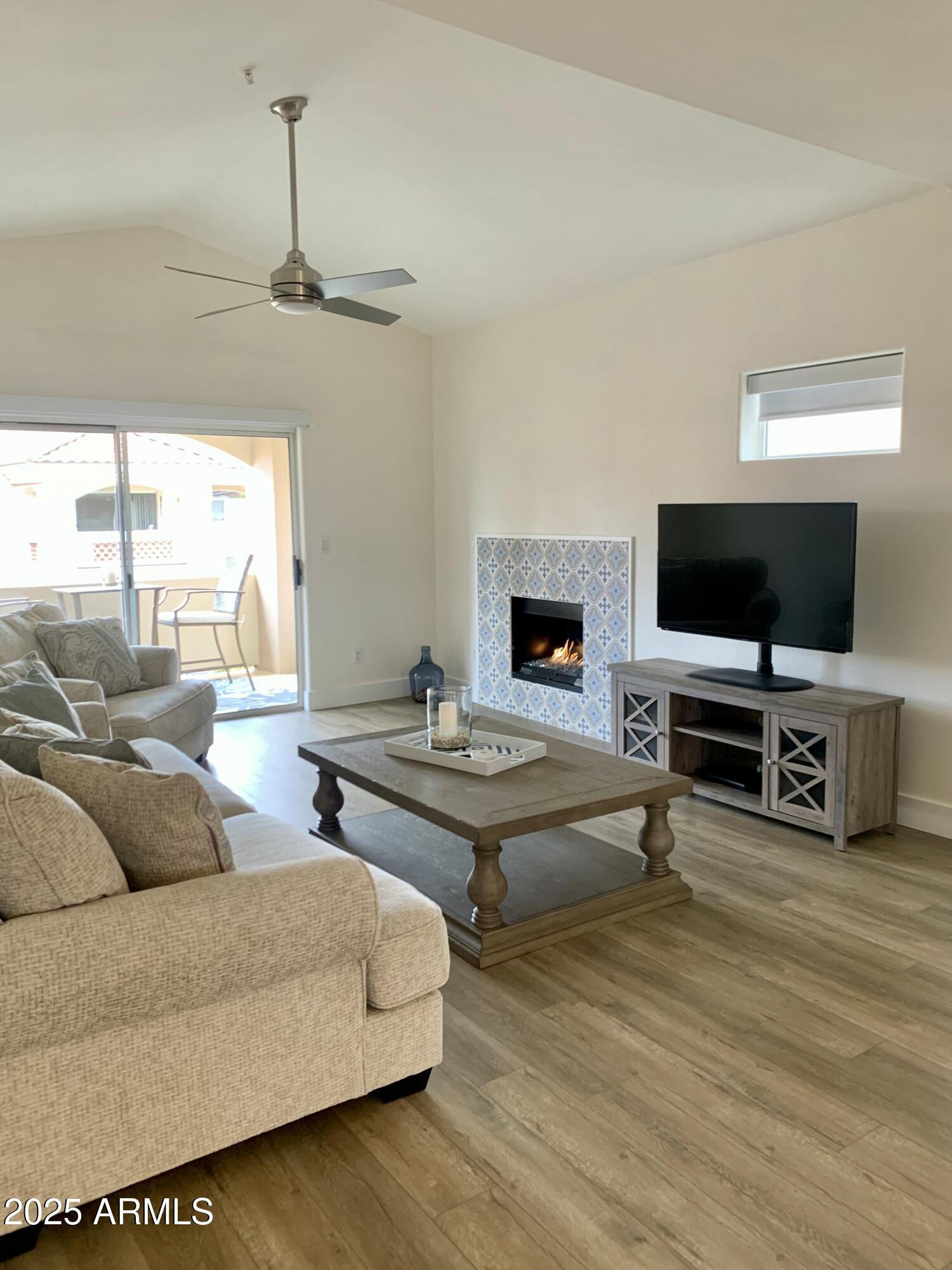 8653 E ROYAL PALM Road 2010