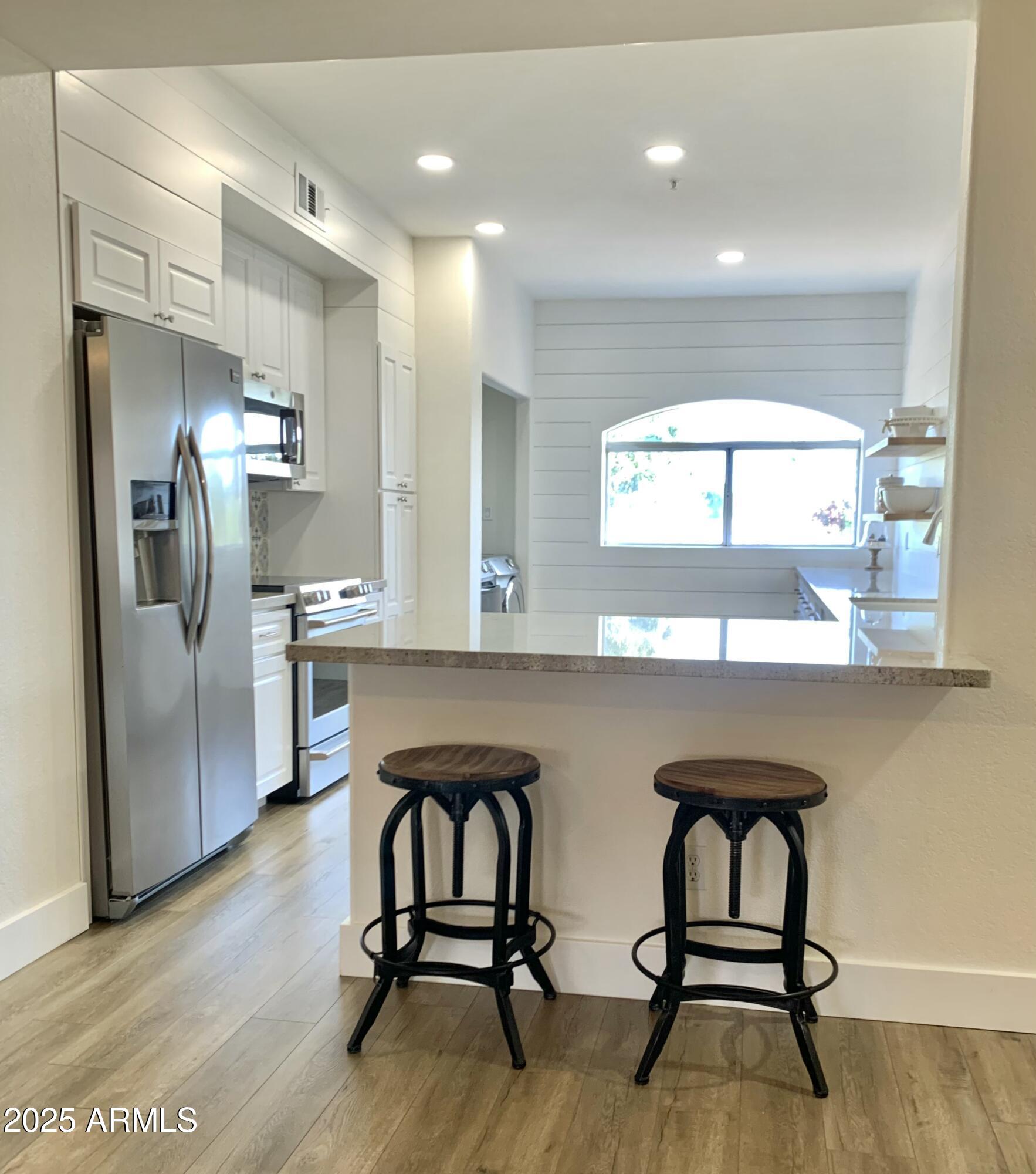 8653 E ROYAL PALM Road 2010