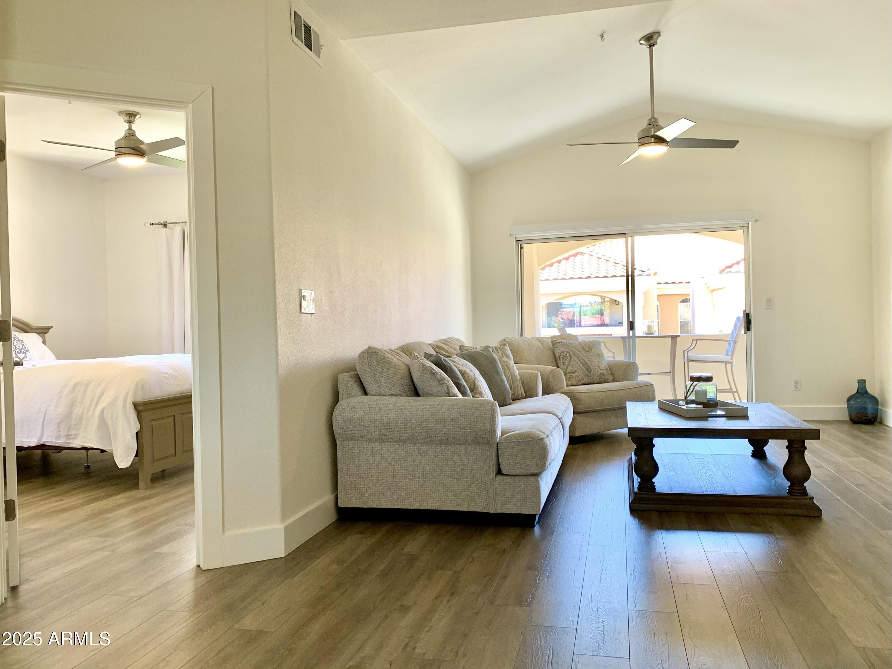 8653 E ROYAL PALM Road 2010