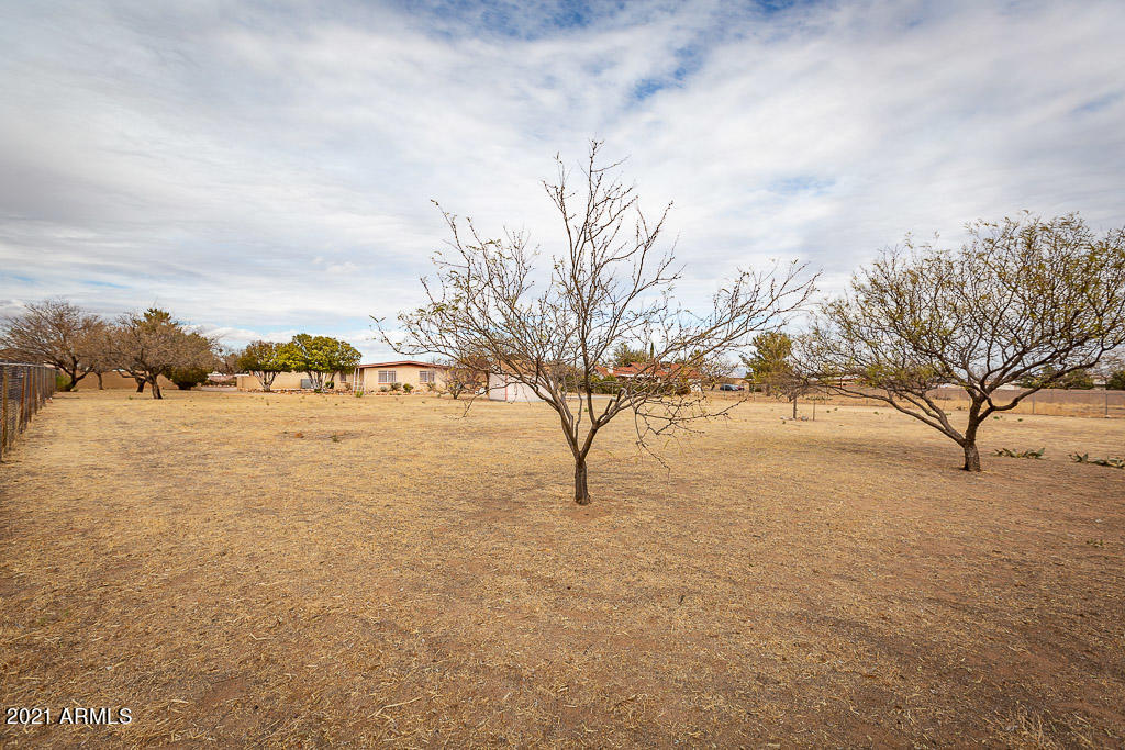 HUACHUCA MOUNTAIN VILLAGE UNIT A - Residential