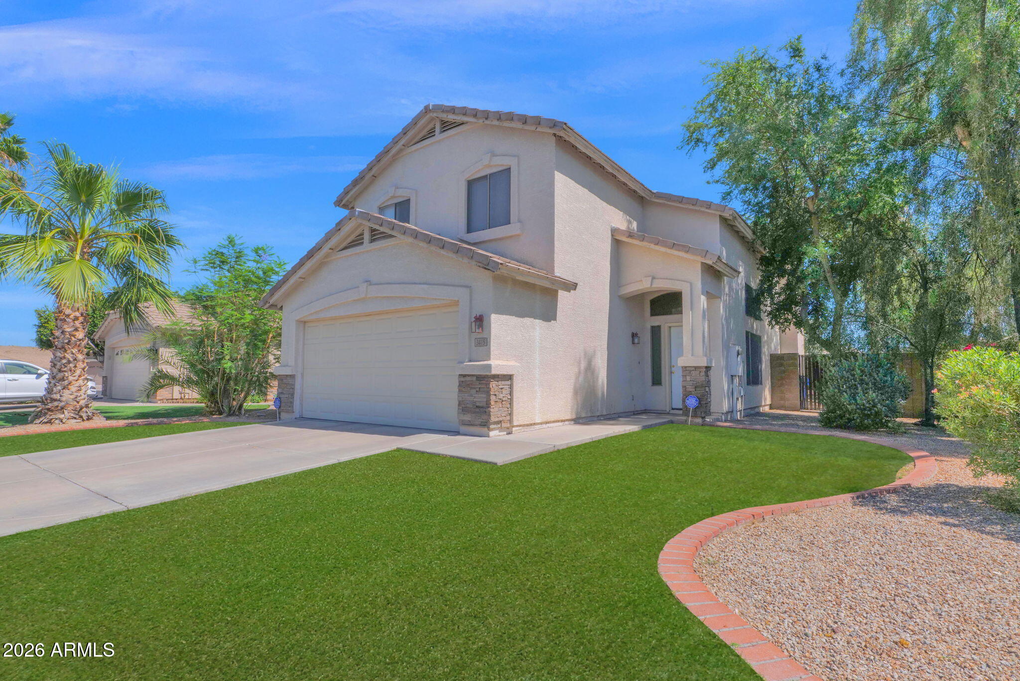 3415 E Menadota Drive