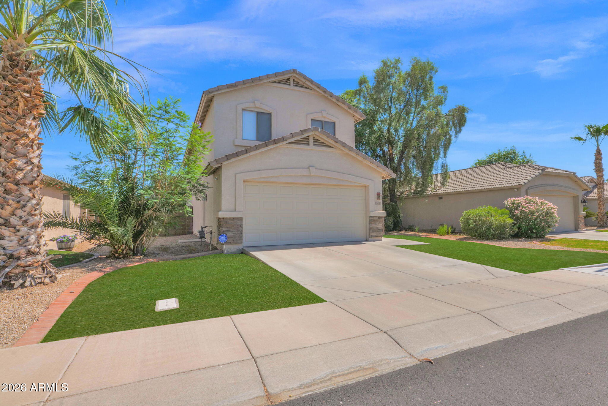 3415 E Menadota Drive